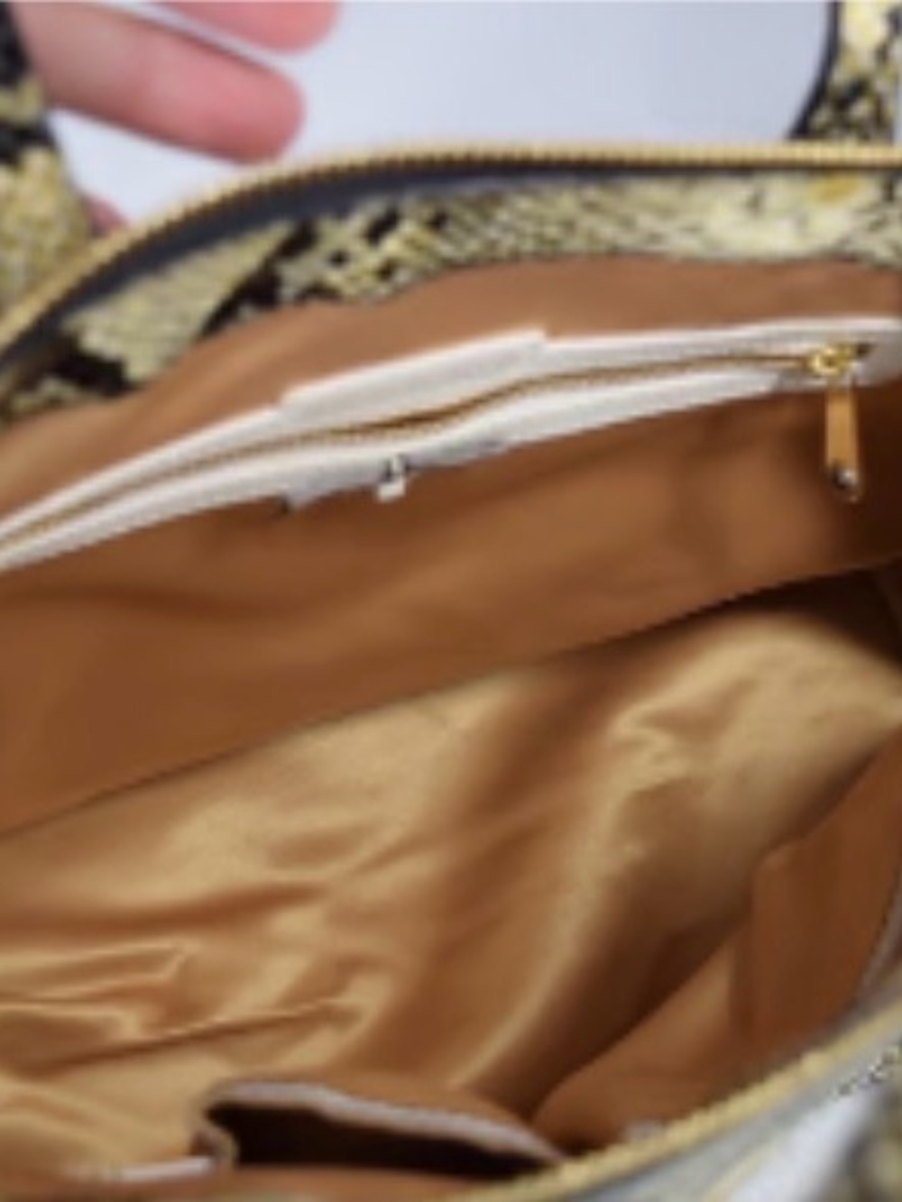 Henri Bendel W 57th Uptown Satchel Python Embossed yellow and black leather NWOT - Picture 4 of 11